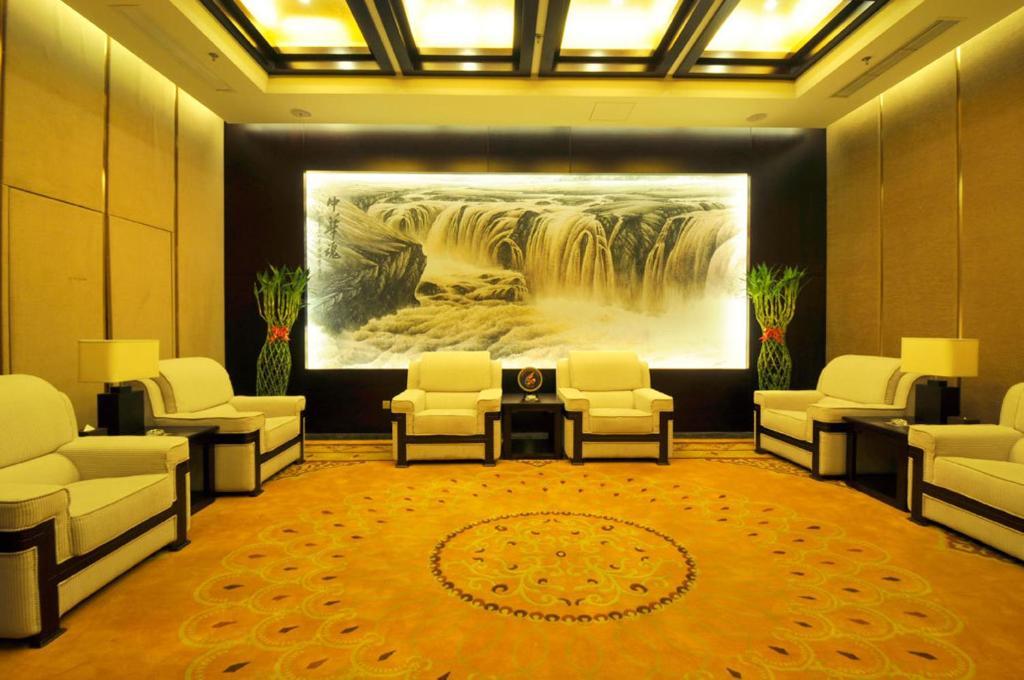 Juny Oriental Hotel Хайдянь Экстерьер фото